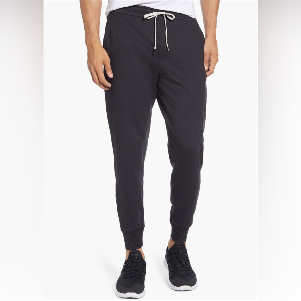 Vuori Sunday Performance Joggers In Black.